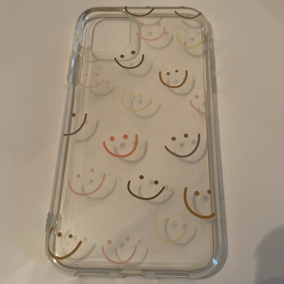 iPhone 11 phone cases. Quantity of 6. - Picture 4 of 10